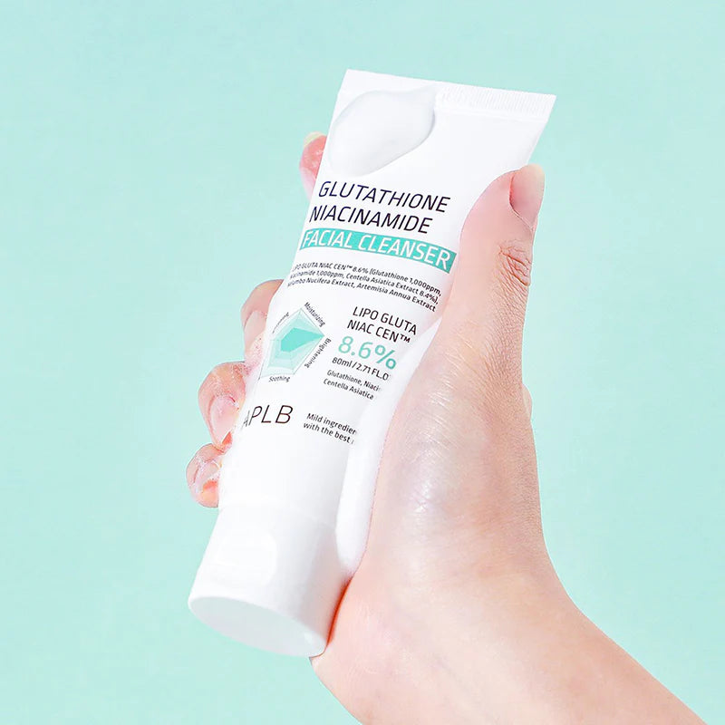 APLB Glutathione Niacinamide Facial Cleanser limpiador facial iluminador 80ml