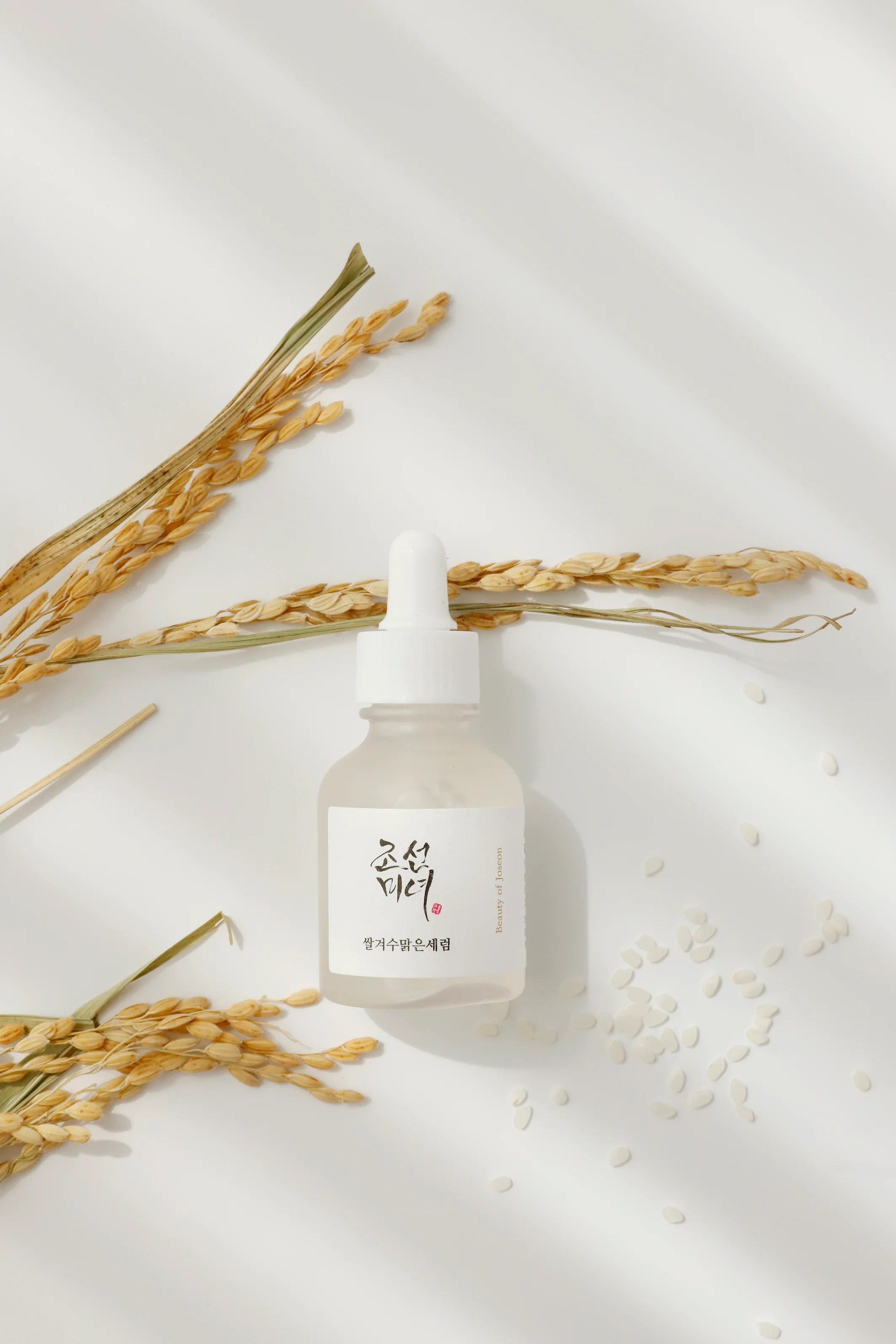 Serum iluminador Beauty of Joseon Glow Deep con arroz y alpha arbutin para piel radiante